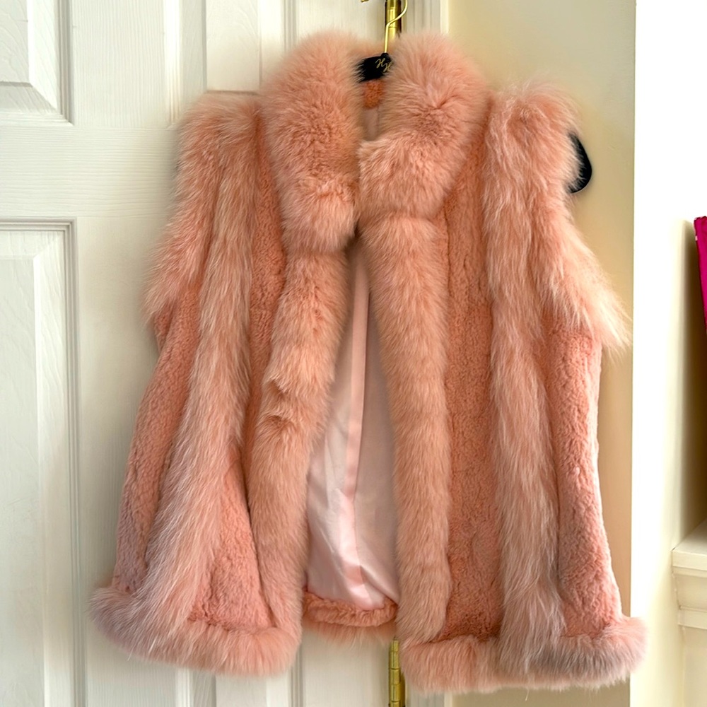 Pink Fur Fashion vest size medium